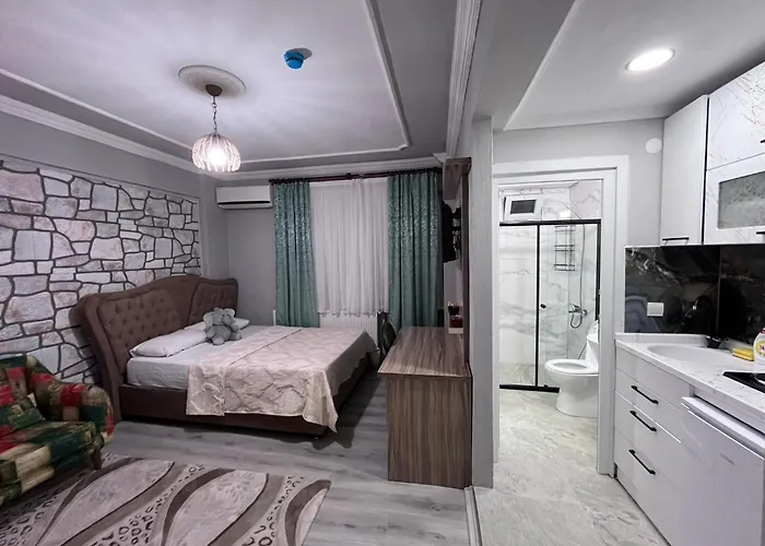 Yali Suit Hotel